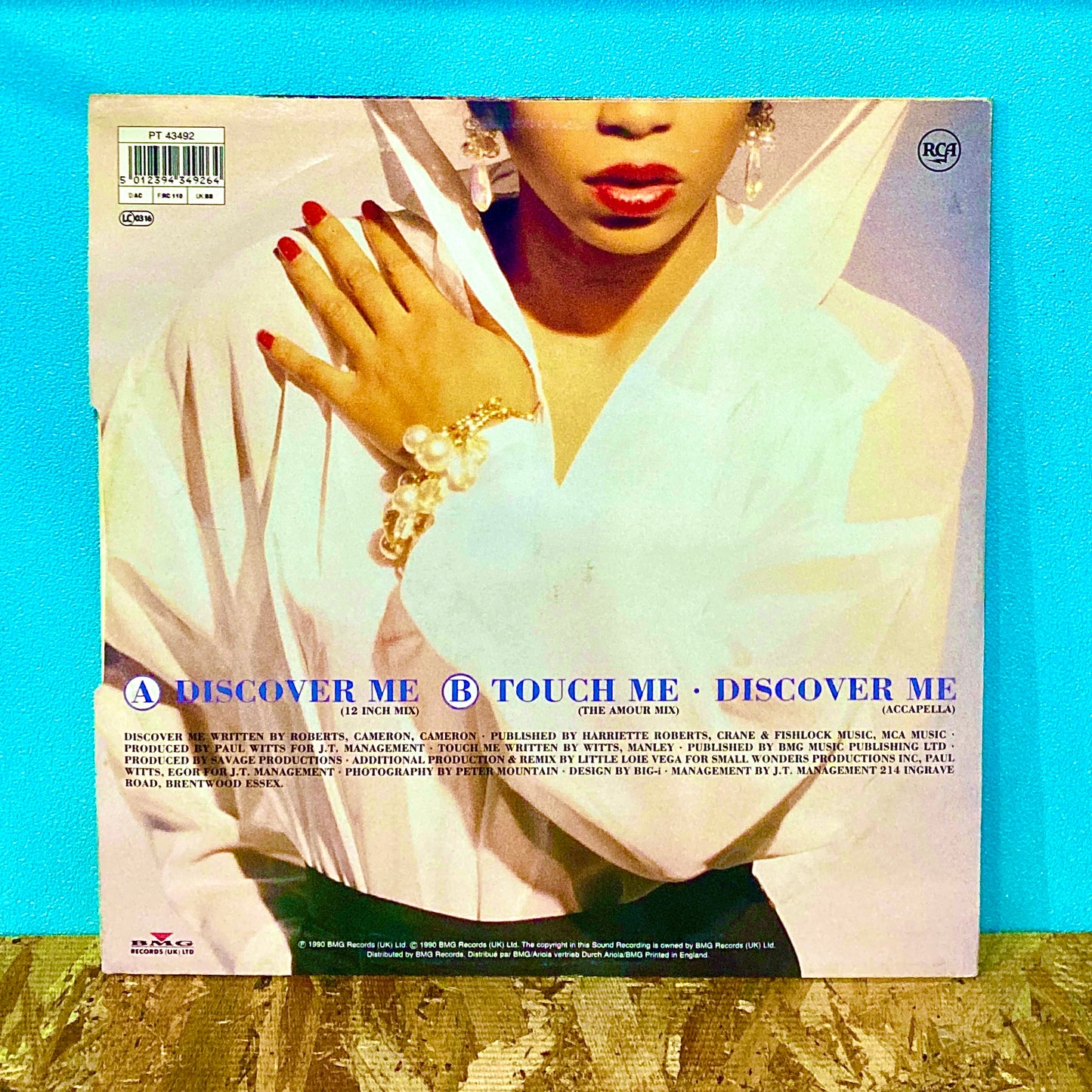 Alisha Warren – Discover Me
