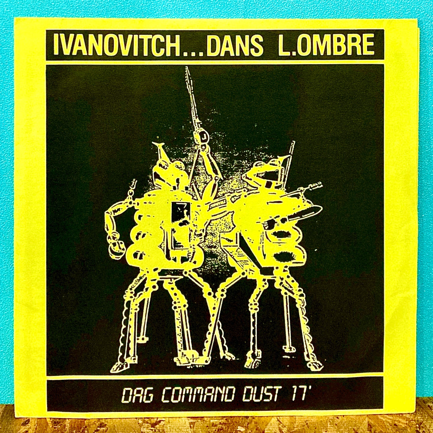 Ivanovitch... Dans L.Ombre* – Dag Command Dust 17'