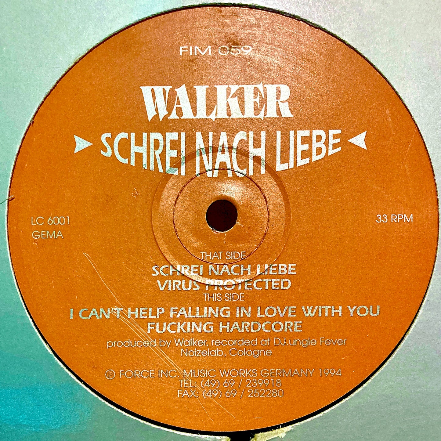 Walker – Schrei Nach Liebe