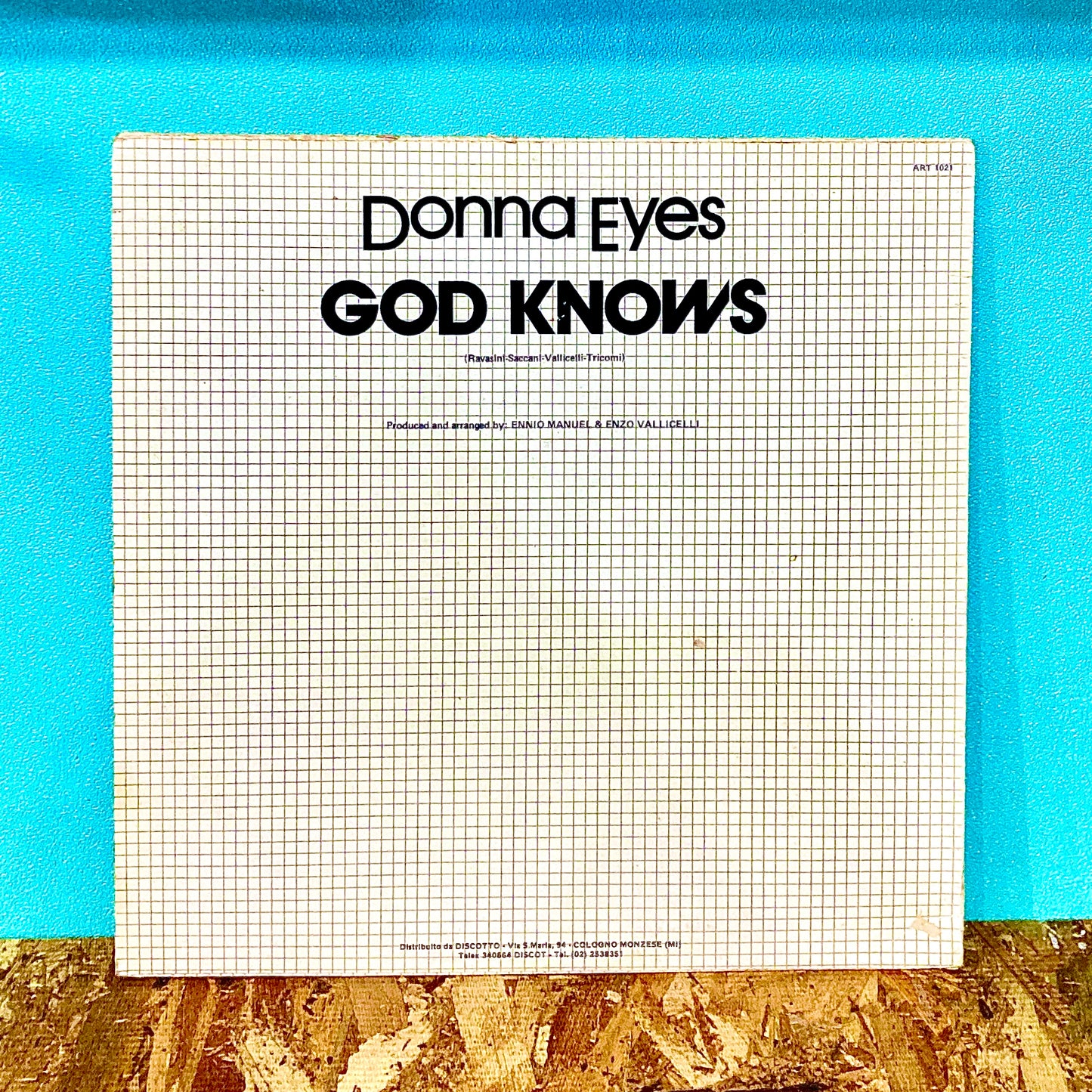 Donna Eyes – God Knows
