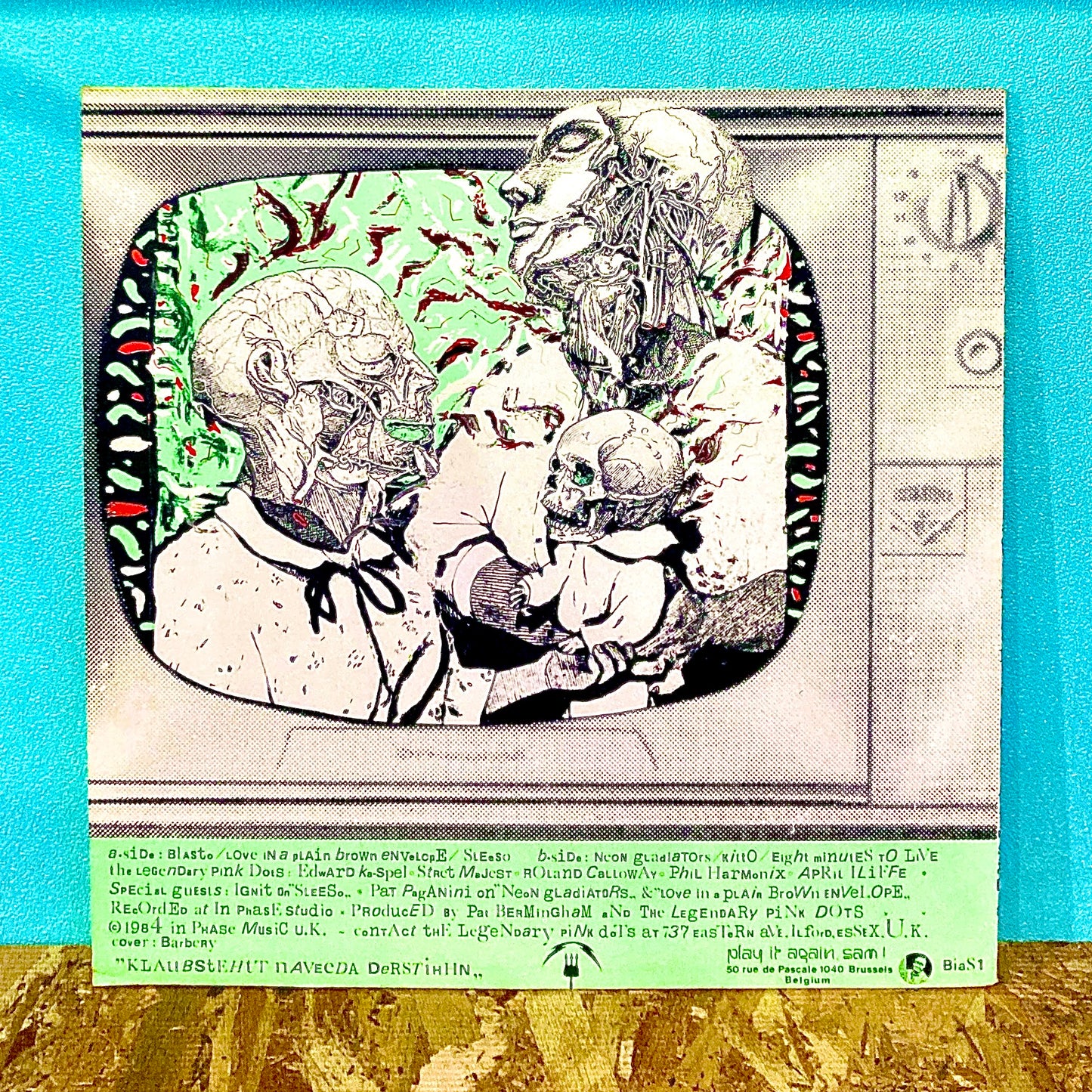 The Legendary Pink Dots Faces In The Fire