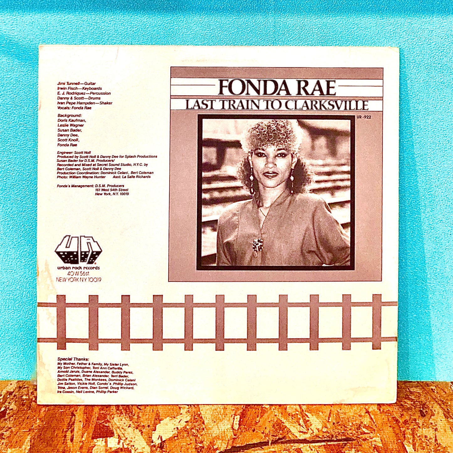 Fonda Rae – Last Train To Clarksville