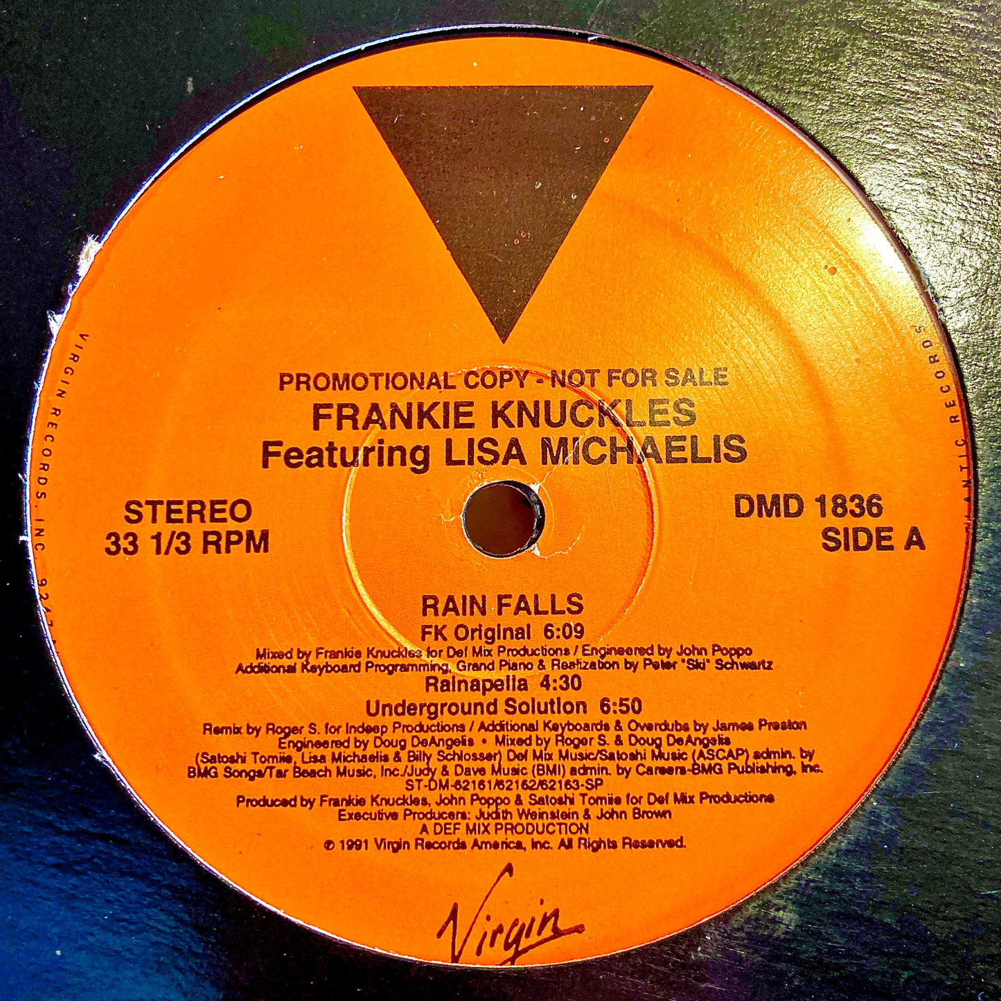 Frankie Knuckles Featuring Lisa Michaelis – Rain Falls
