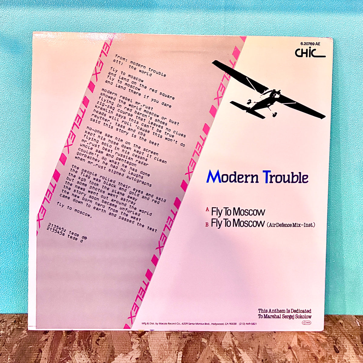 Modern Trouble – Fly To Moscow