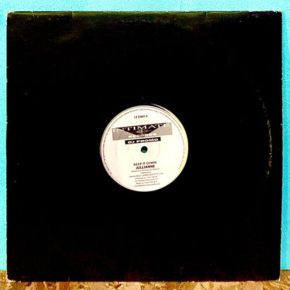 Julianne ‎– Keep It Comin
