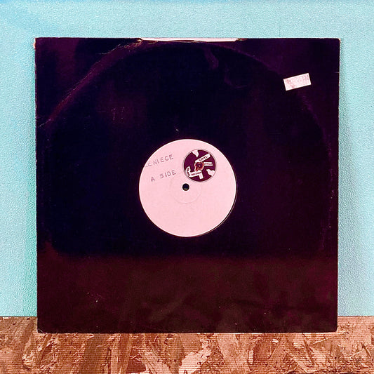 L.P.C. featuring Leniece – Just The Way I Like It