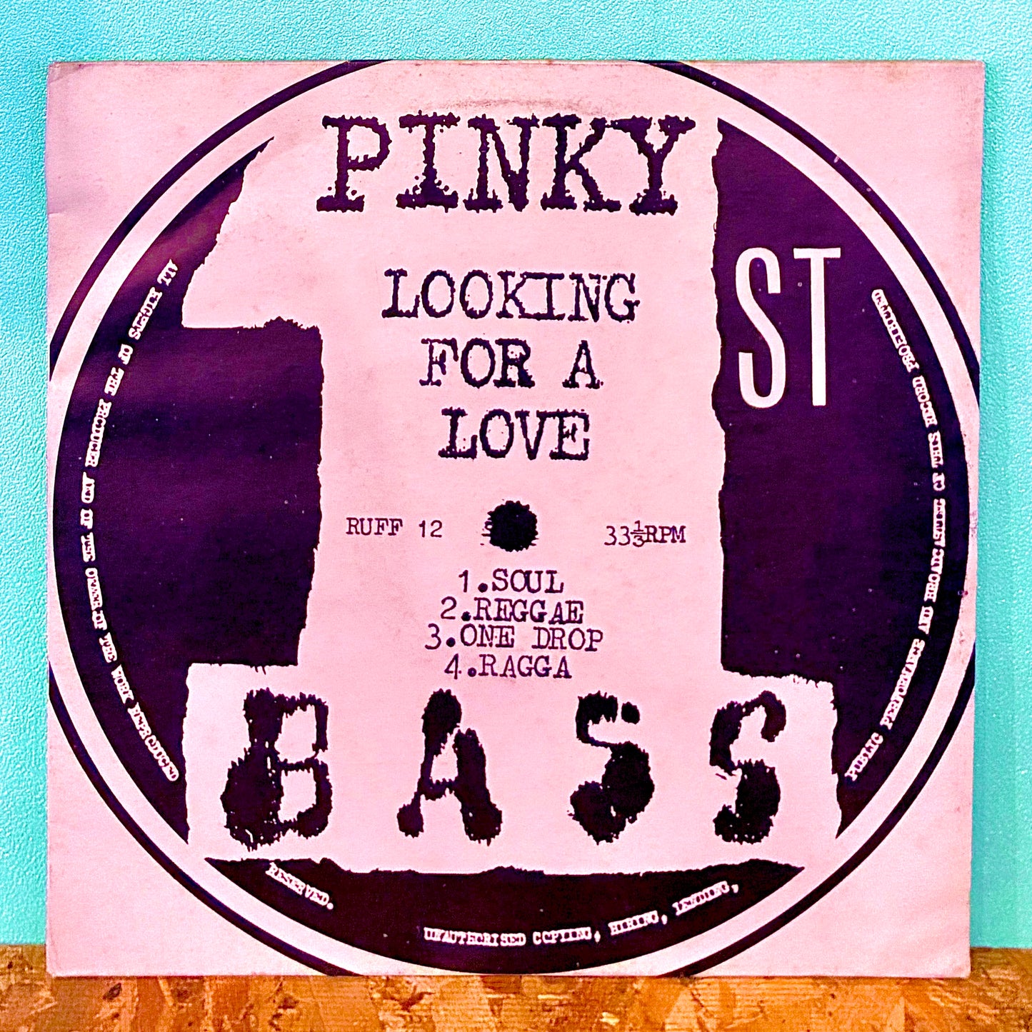 Pinky  - Looking For A Love