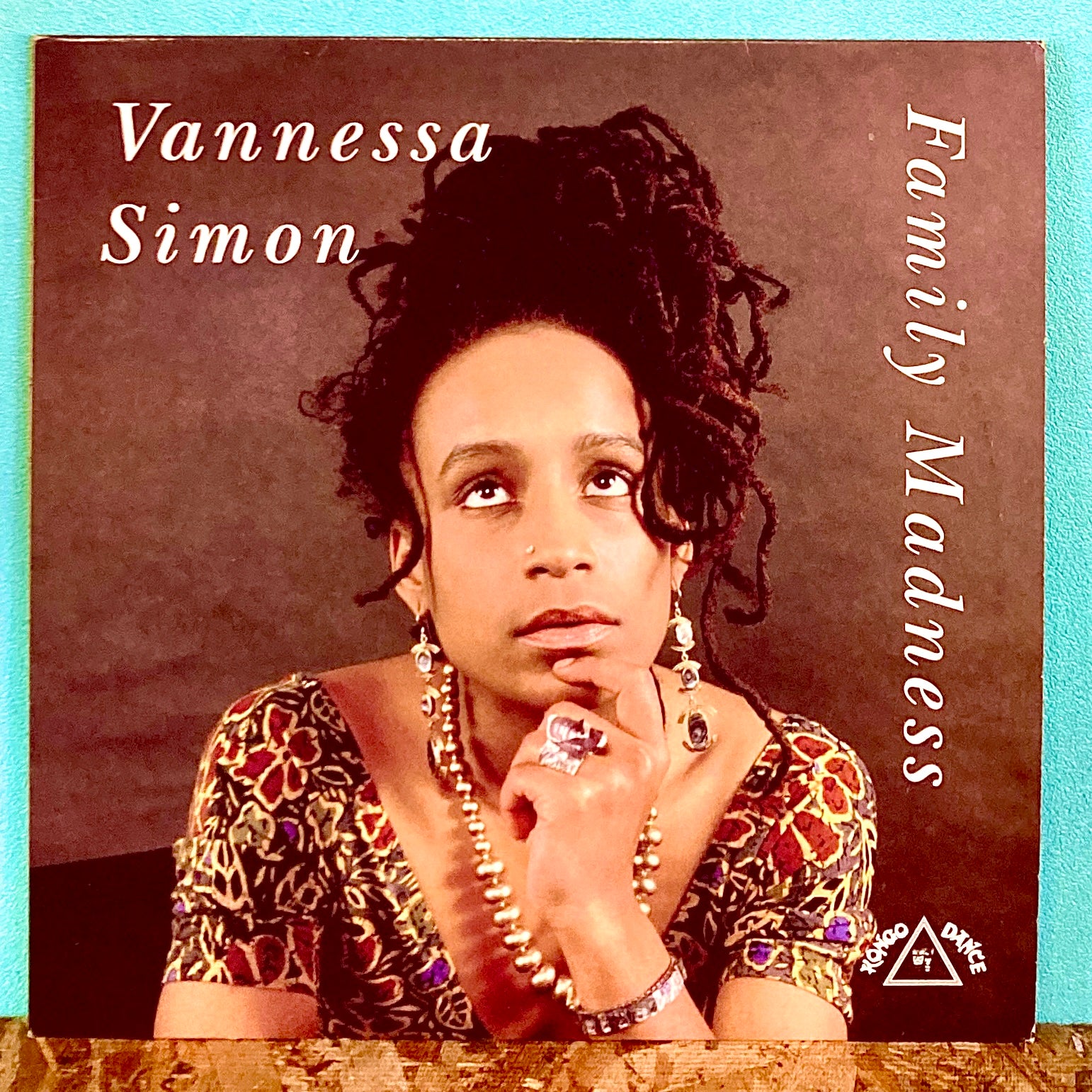 Vannessa Simon – Family Madness.
