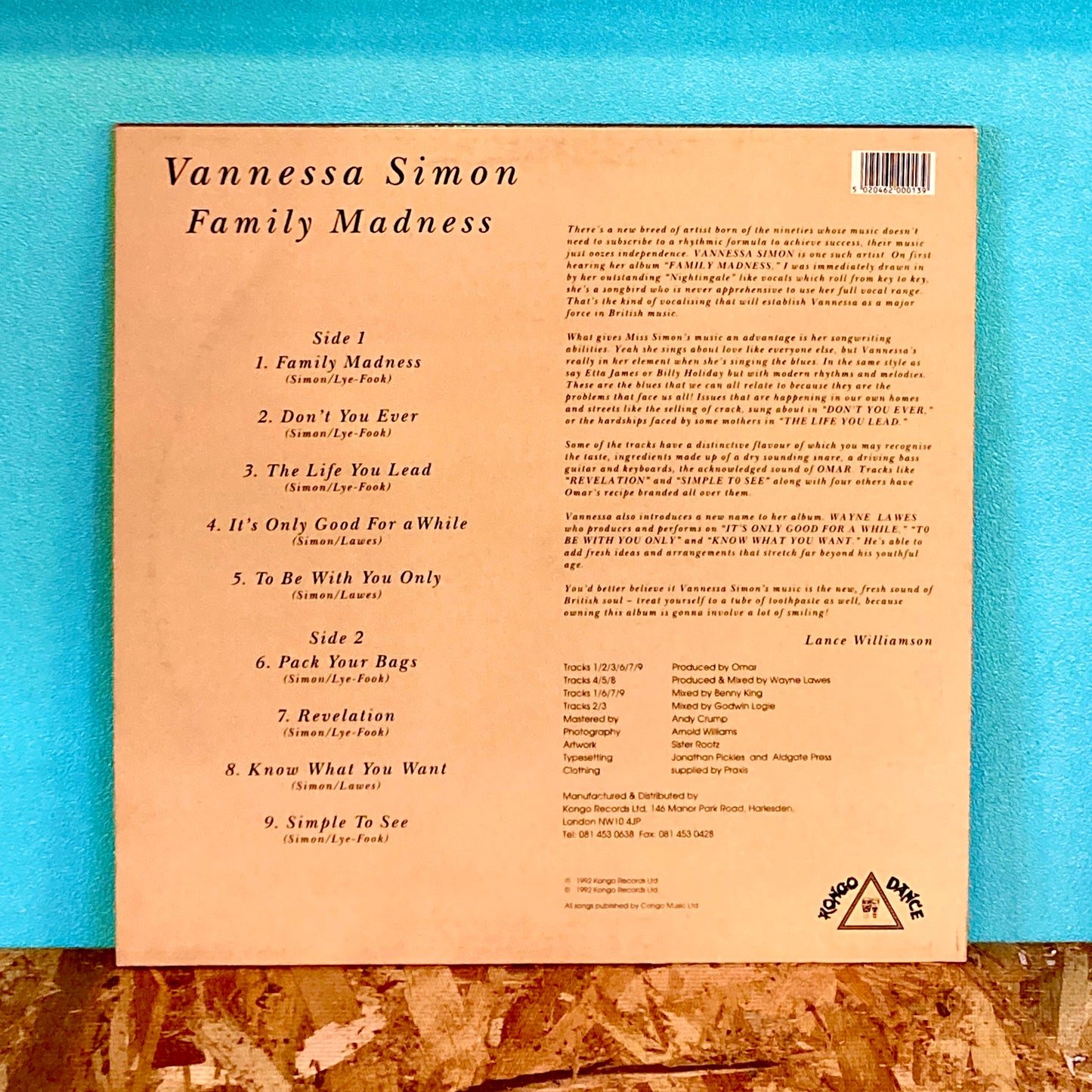 Vannessa Simon – Family Madness.