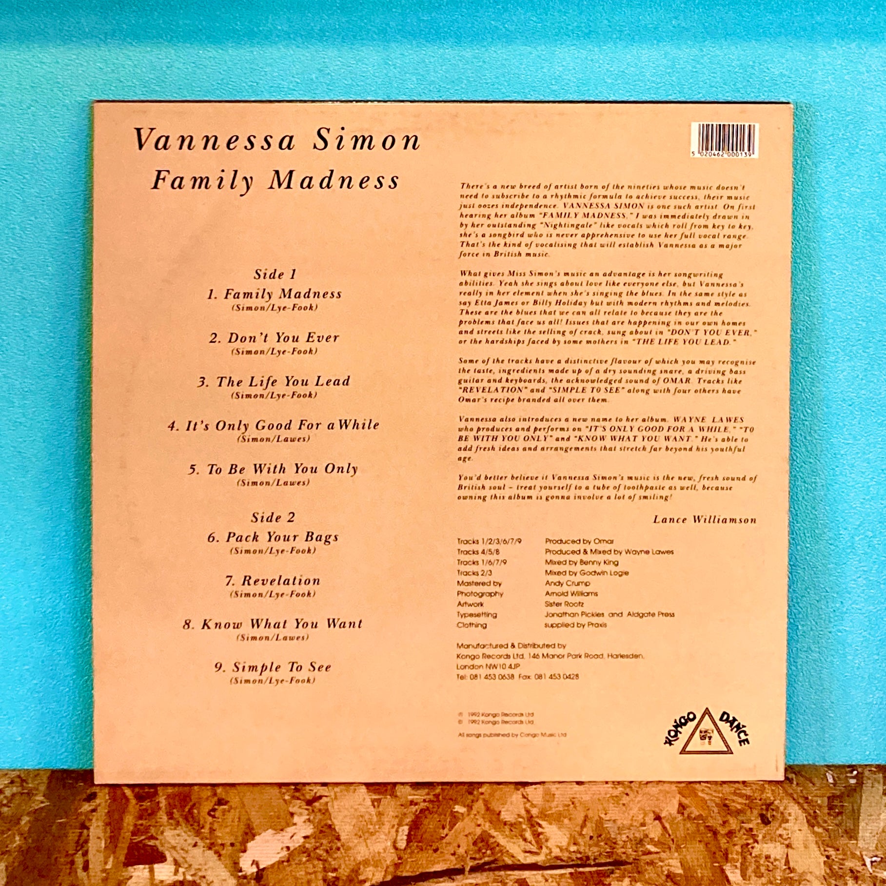 Vannessa Simon – Family Madness.